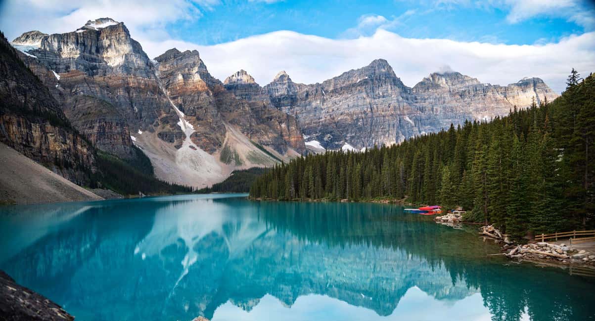 Moraine Lake and Iconic Sights of the Rockies Private Tour - Moraine Lake Road access: the advantage you feel immediately
