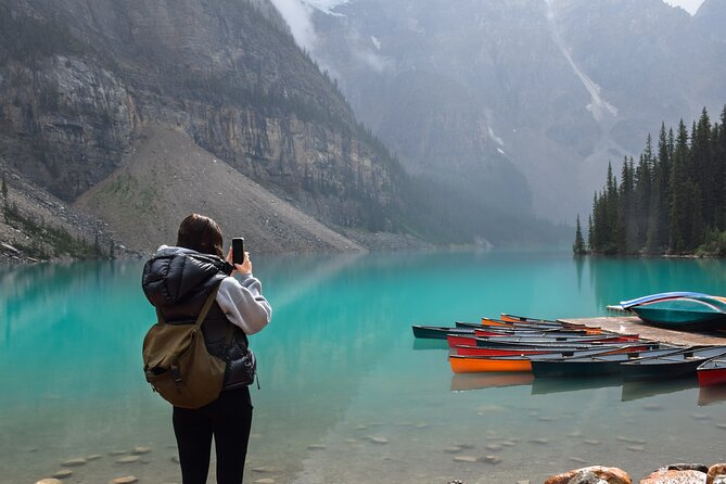 Moraine Lake and Lake Louise Shuttle | End of Summer Seat Sale! - Moraine Lake Rockpile viewpoint: the star stop for many people