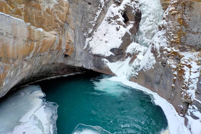 Moraine Lake Banff Town Lake Louise Johnston Canyon - Stop 1 (summer): Moraine Lake and why the climb matters