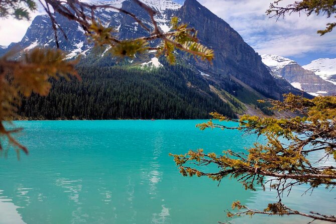 Moraine Lake, Lake Louise, Johnston Canyon, Bow Falls, Banff Town - Lake Louise: Short, Scenic, and Still Worth the Stop