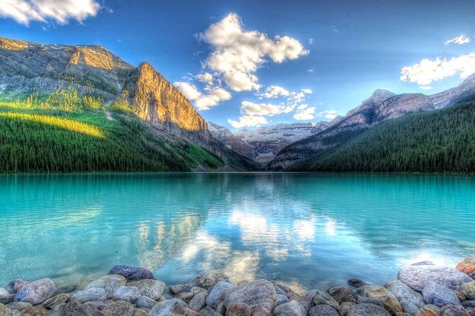 Moraine Lake Lake Louise Johnston Canyon Emerald Lake Day tour - Lake Louise: 50 minutes by the turquoise and the peaks