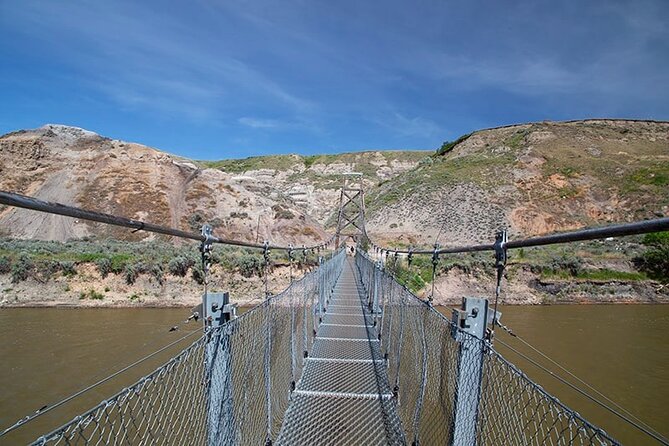 Private Badland Tour - East Coulee School Museum stop and the lunch reality