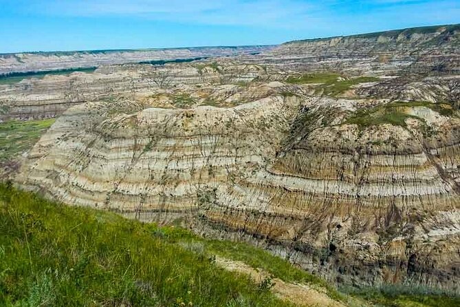 Private Badland Tour - The World’s Largest Dinosaur: a fun photo break