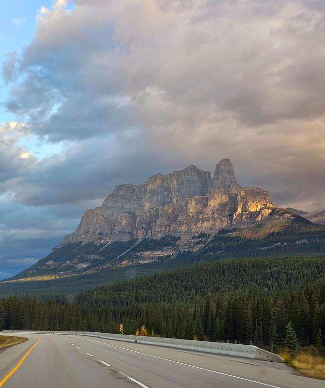 Private Tour Banff/Emerald Yoho Customized Sightseeing - Hidden Stops, Guided Micro-Experiences, and Short Walks