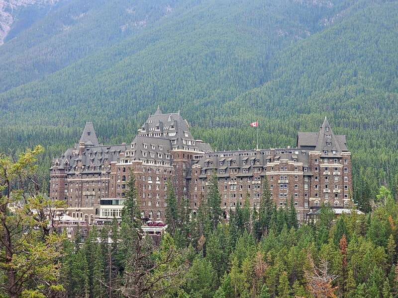 Private Tour Banff/Emerald Yoho Customized Sightseeing - Wildlife, Indigenous Context, and Ecosystem Talk That Helps You Look Better