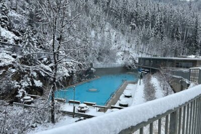 Radium Hot Springs and Marble Canyon Advanture - Marble Canyon: glacier-blue water and seven bridges in one walk