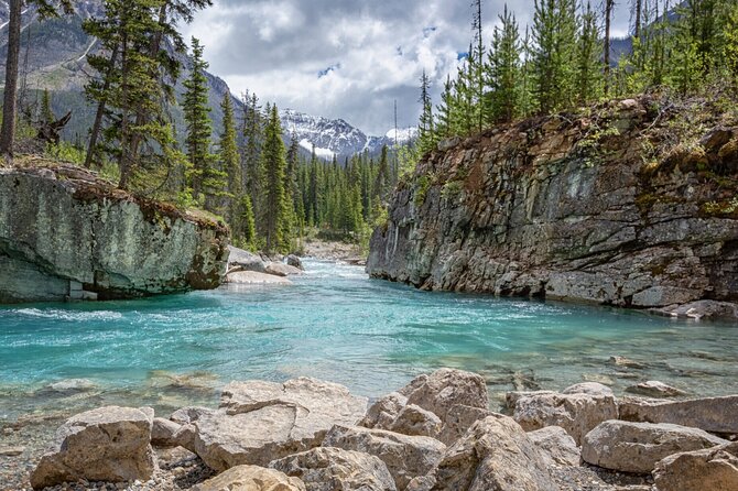 Radium Hot Springs and Marble Canyon Advanture - Canmore Main Street: use your 90 minutes for a proper break