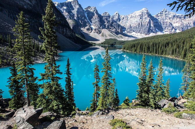 Rockies Grand Advanture: Moraine & Louise Lakes, Waterfall Tour - Lake Louise: emerald water, the Fairmont backdrop, and what 90 minutes really means