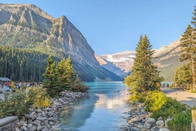 Rockies Grand Advanture: Moraine & Louise Lakes, Waterfall Tour - Takakkaw Falls: a 373-meter drop that makes the air feel louder