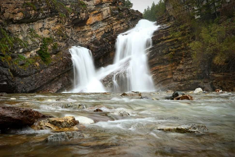 Waterton National Park: Lakes & Mountains Day Tour - Who Should Book This Waterton Lakes Day Tour