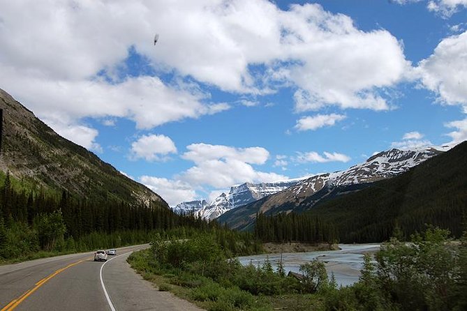 Western Classic - One Way Calgary To Vancouver Rockies Bus Tour - The One-Way Calgary to Vancouver Flow: how the trip actually feels